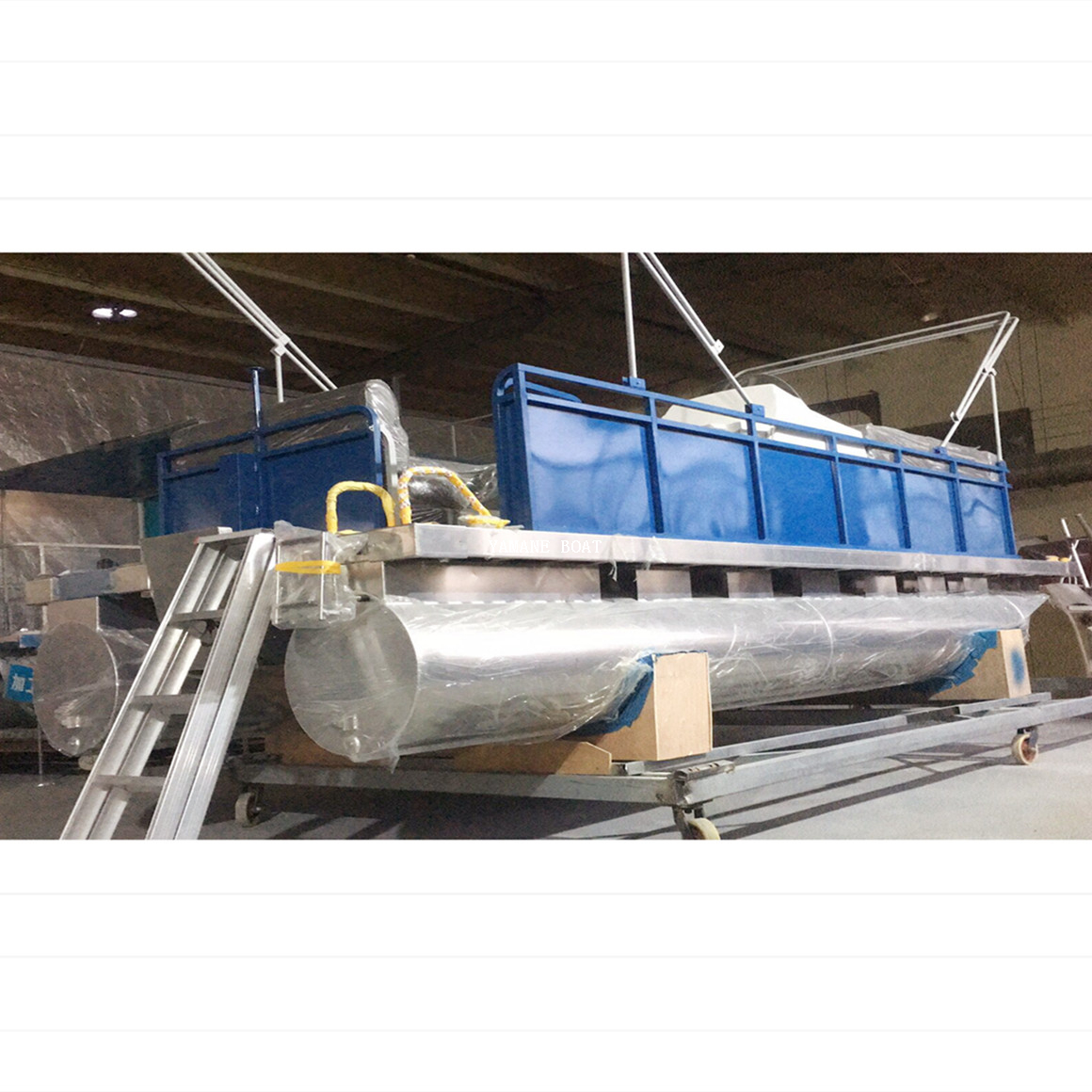 5.9m aluminum pontoon boat 