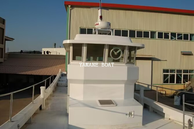 17.1m Professional Commercial Fiberglass Fishing Boat with Diesel Inboard And Propeller