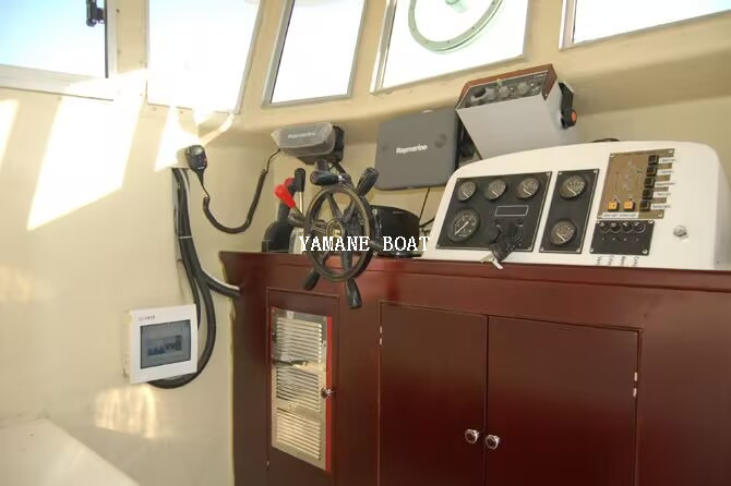 17.1m Professional Commercial Fiberglass Fishing Boat with Diesel Inboard And Propeller