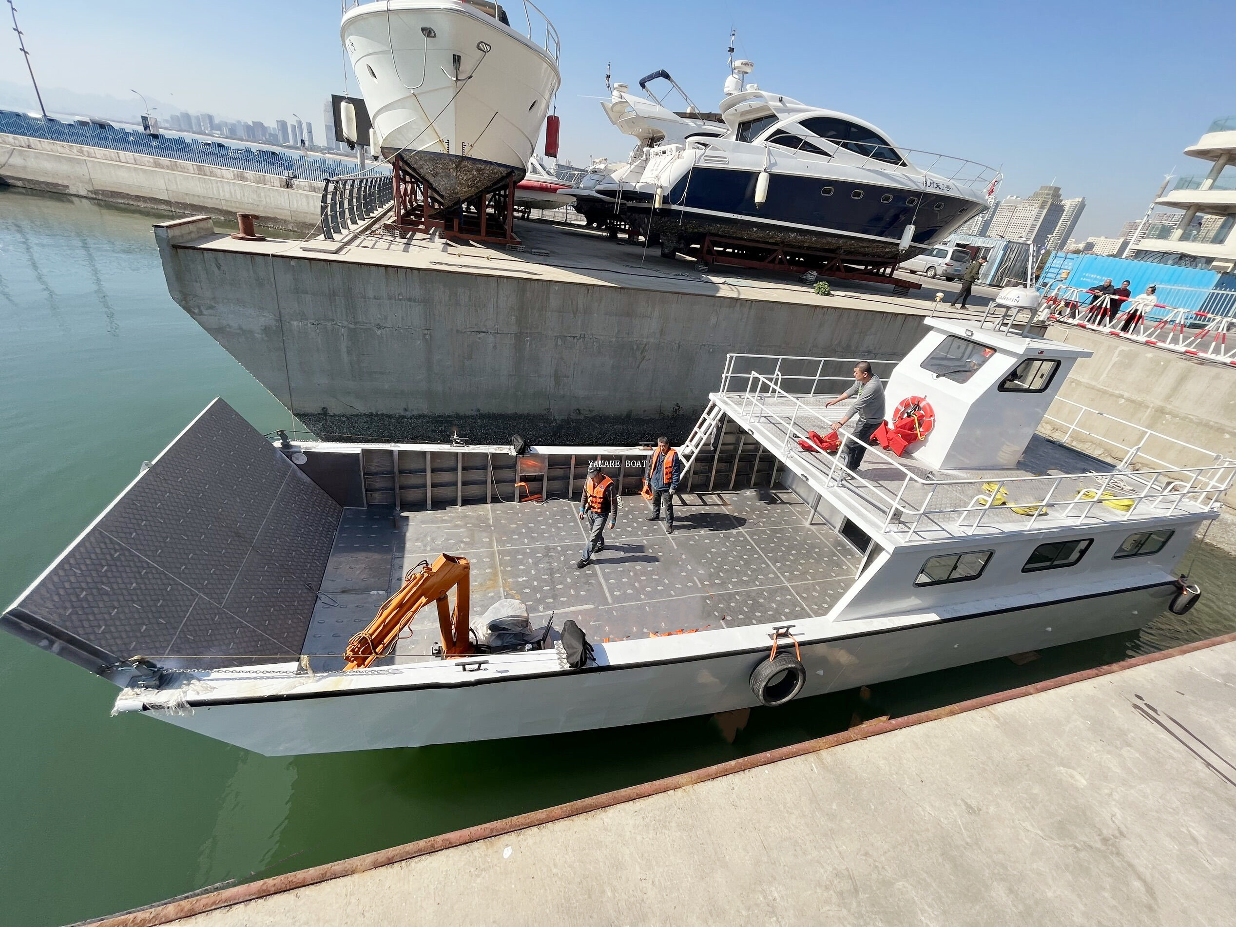 50ft Aluminum Landing Craft with Twin 250hp Diesel Outboards And Crane 