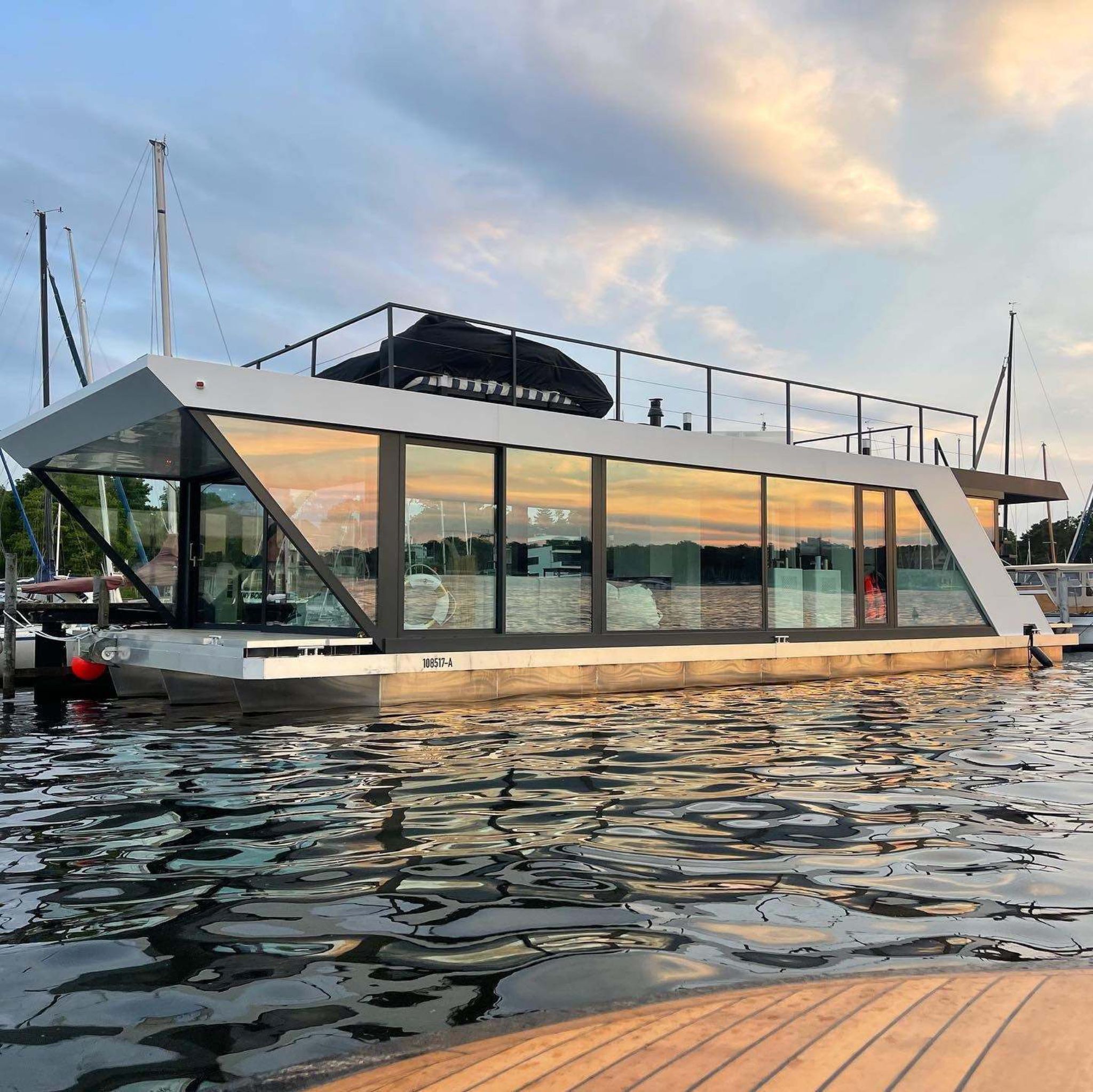 How Is A Pontoon Boat Different From A Regular Boat?