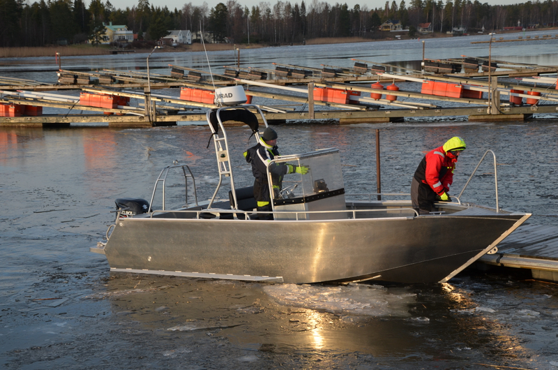 Quiet Polishing Offshore Aluminum Boat